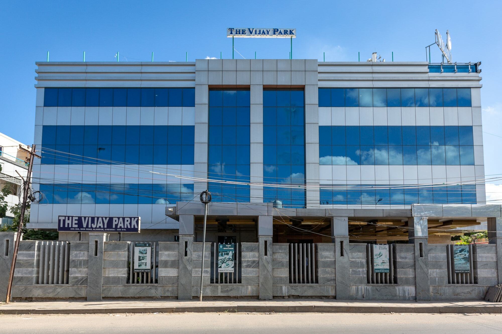 Готель The Vijay Park - Airport Ченнаї Екстер'єр фото